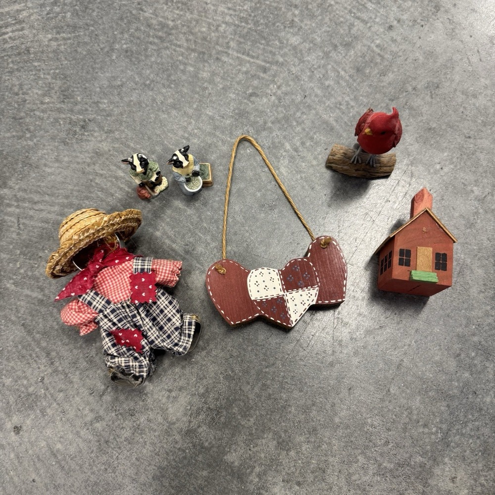Vintage Country Farmhouse Miniature Decor Lot Scarecrow Cardinal Cows 7pc